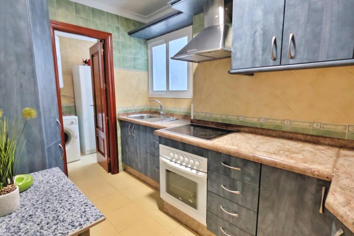 Apartamento Paseo Larios ตอร์เรเดลมาร์ ภายนอก รูปภาพ