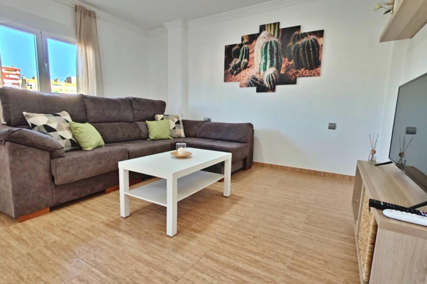 Apartamento Paseo Larios ตอร์เรเดลมาร์ ภายนอก รูปภาพ